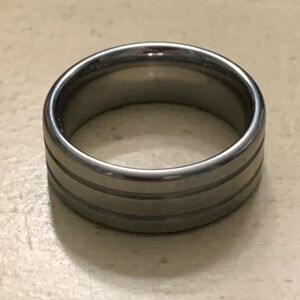 ♥️ Sale 3for$15! Silver Tone Striped Infinity Ring size 8.5 Unisex Men’s Women's